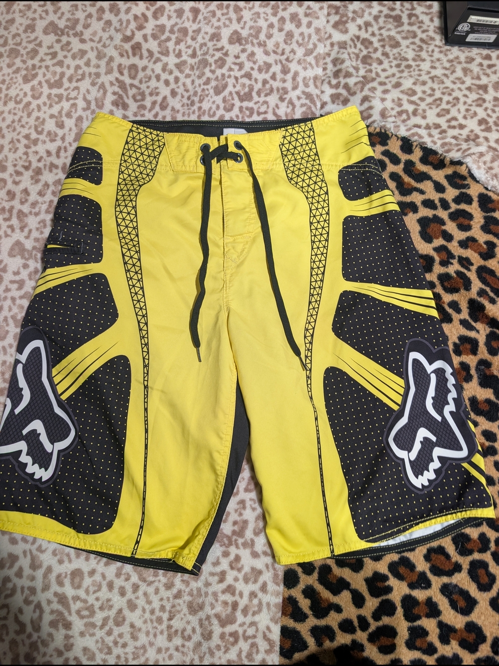 Fox Men's Yellow and Black Graphic Board Shorts